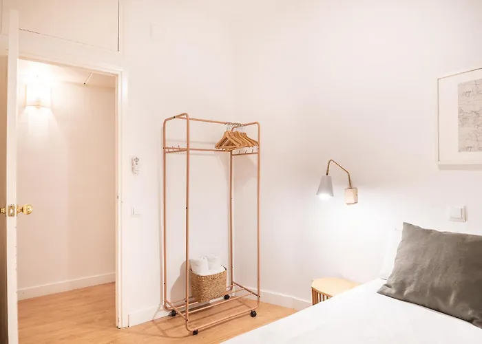 아파트 Comfortable For Groups Next To Sagrada Familia, 바르셀로나