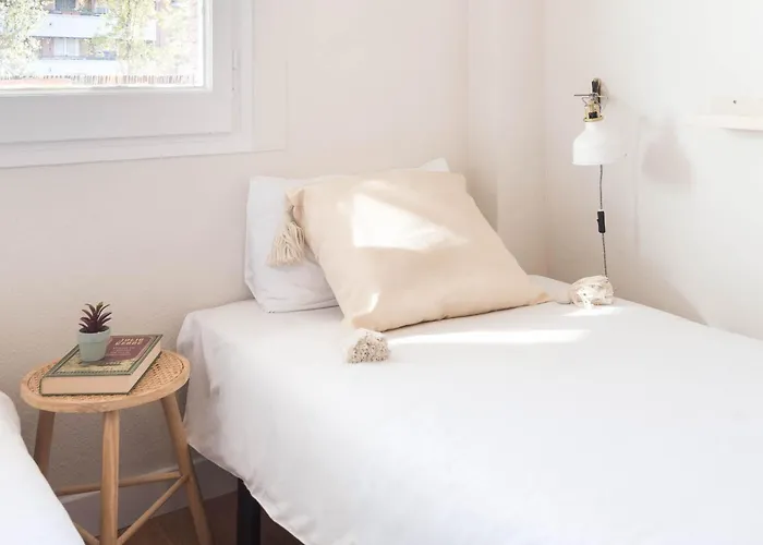 Comfortable For Groups Next To Sagrada Familia, 아파트 바르셀로나