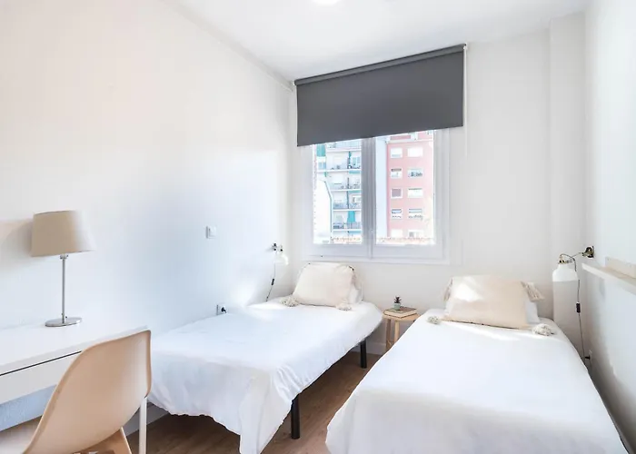Comfortable For Groups Next To Sagrada Familia, 바르셀로나